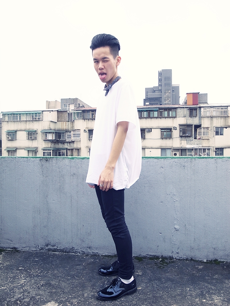H. BOY - Shanpooo Oversize White T Shirt, Cheap Monday Skinny Jeans ...