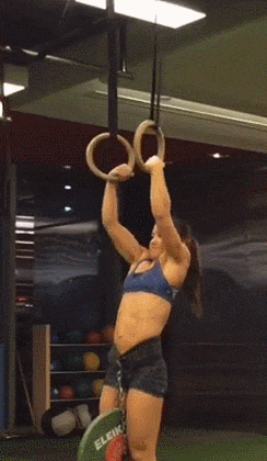 daily timewaster: On my best day I couldn't do that, without the weight. Impressive.