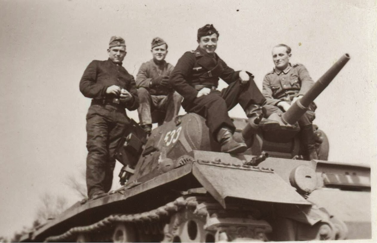 Экипаж танка откуда. Немецкие танкисты 1941. Немецкие танкисты 2 мировой. Немецкие танкисты СС второй мировой войны. Танкисты SS вермахта.