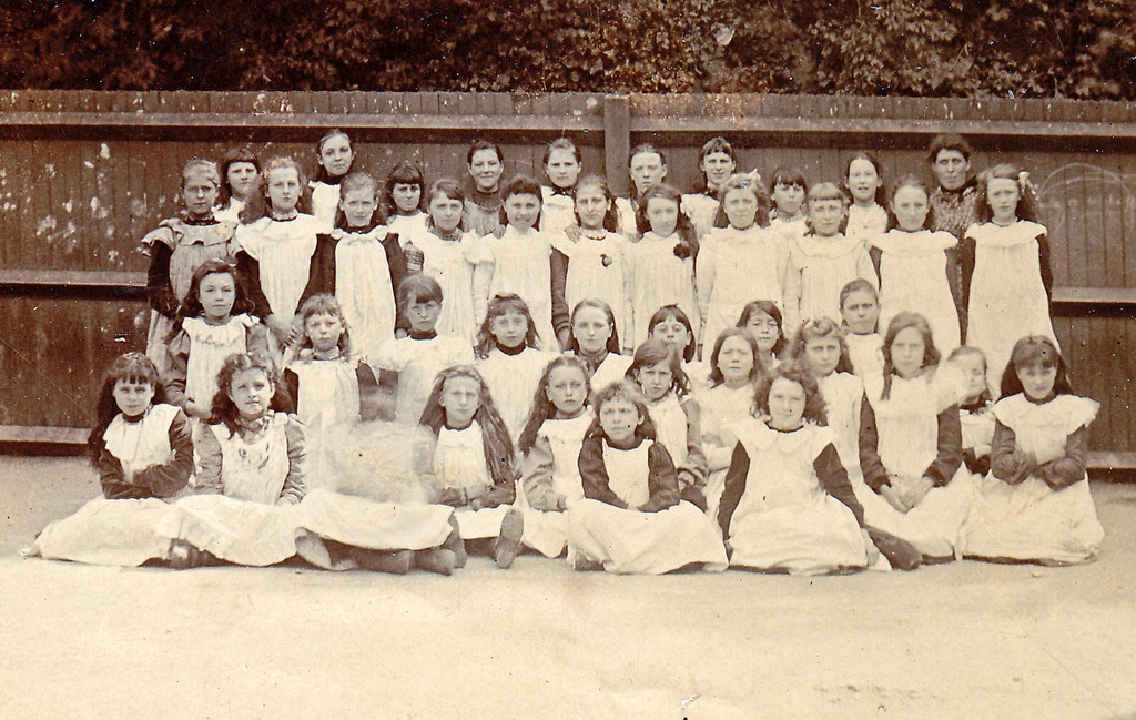14 Vintage Photographs of the English Schools in the 19th Century