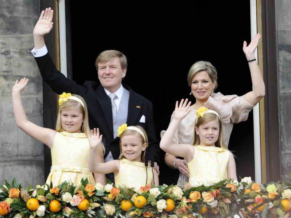 Danish Royal Media Watch: Investiture in NL: Abdication of Queen ...