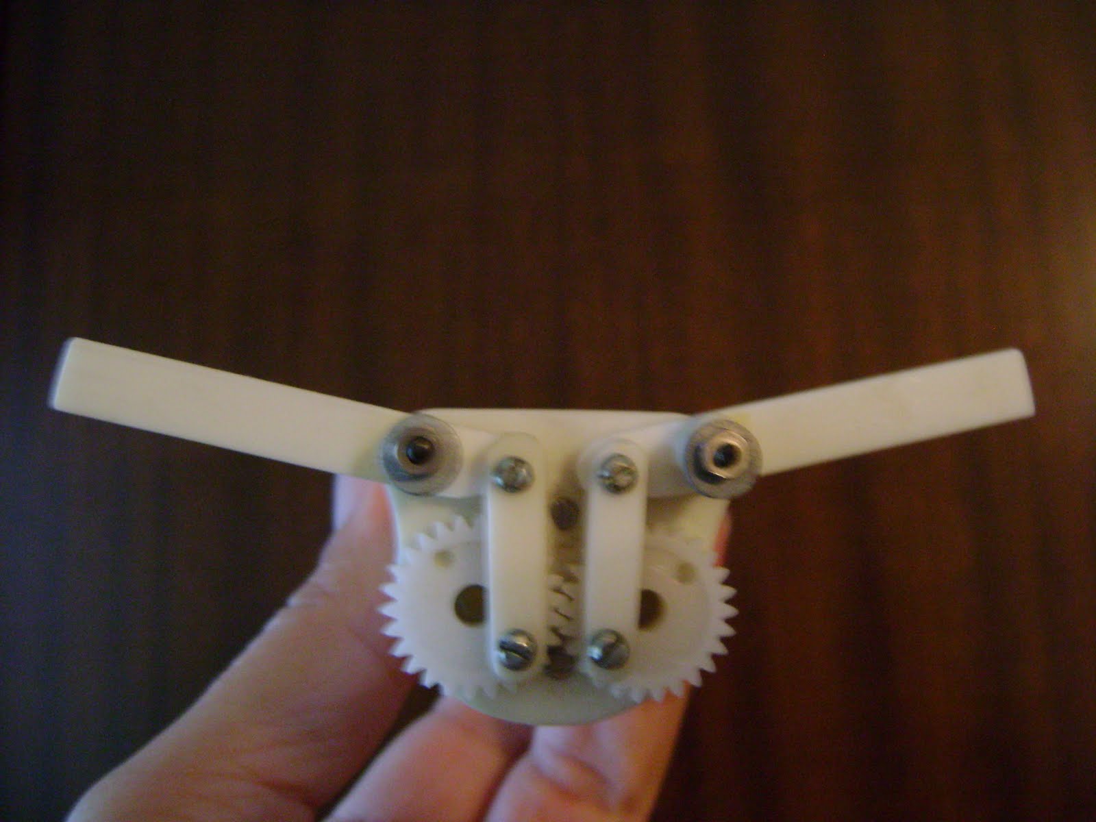 Flapping Wing Ornithopter mechanism 2005