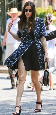 Τι κι αν φυσάει; Με τέτοιο πόδι ούτε εμάς θα μας ένοιαζε η αποκάλυψη [φωτο]