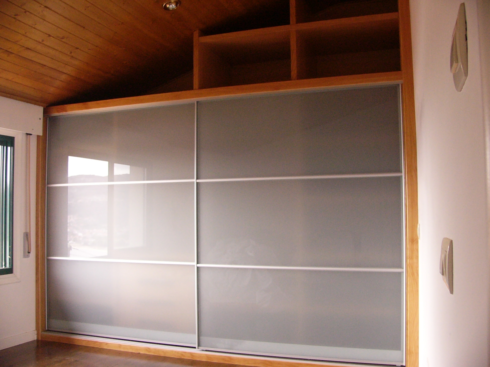 sfc muebles sostenibles y creativos: Armarios