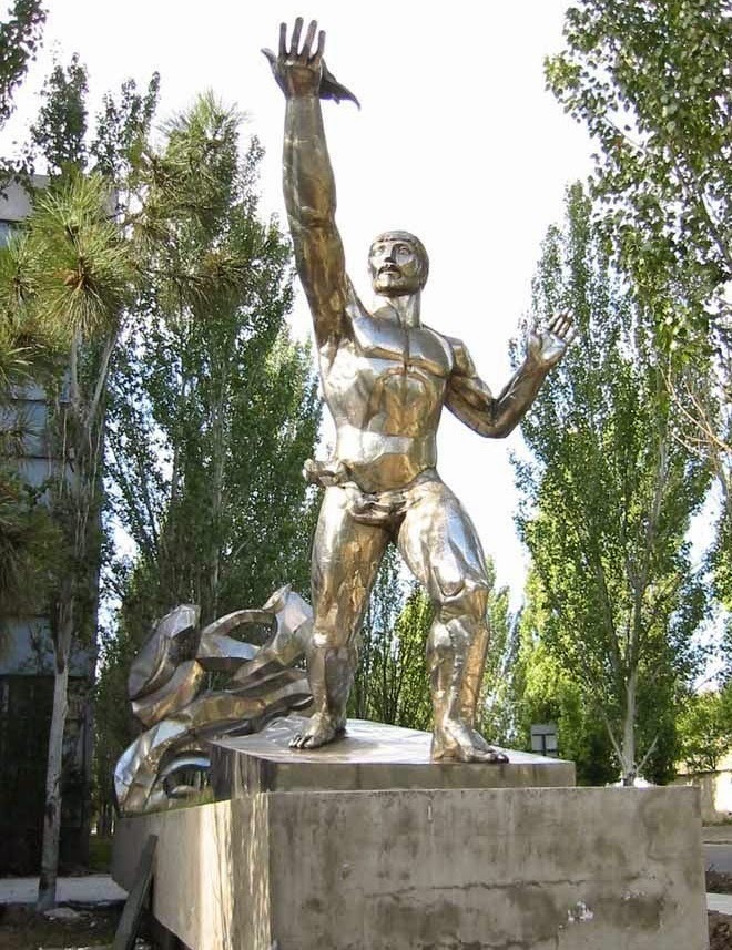 прометеи украины. прометеи украины. памятник прометею в припяти. статуя прометея в сочи. герасимова волейбол.