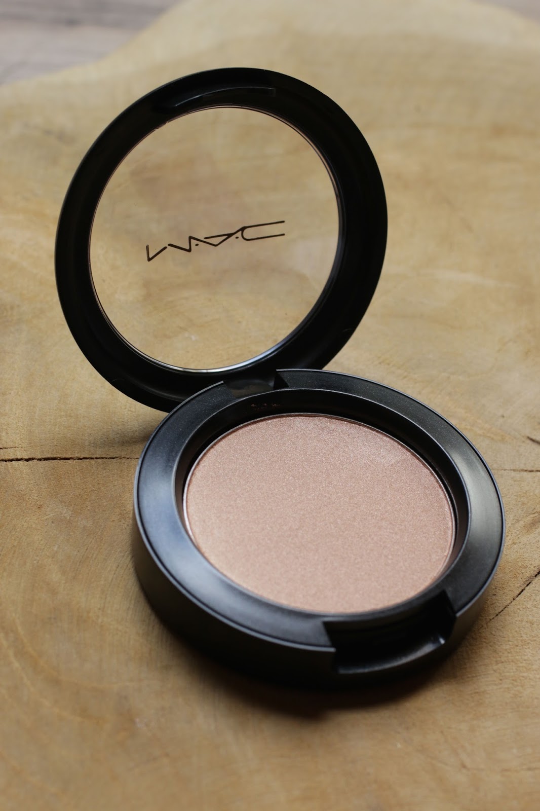 MAC blushes Trace Gold & Coppertone