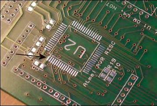 Menyolder Integrated Circuit