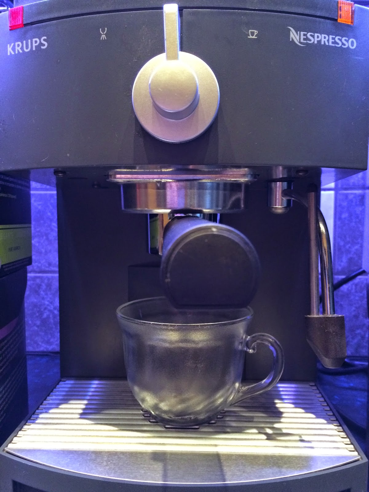 Mon blog parmi tant d'autres... Lechatmorpheus Nespresso L'Or