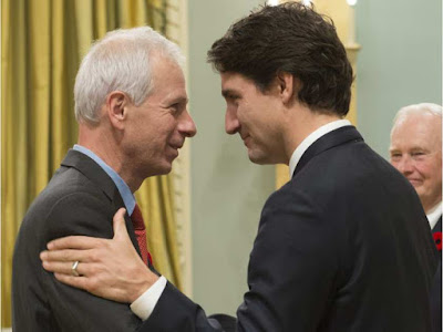 Foreign Affairs Minister Stéphane Dion (L) and P.M. Justin Trudeau (R)