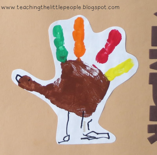 Teaching The Little People: Turkey Handprints