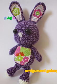 http://amigurumigalaxy.blogspot.mx/2014/08/patron-coneja.html