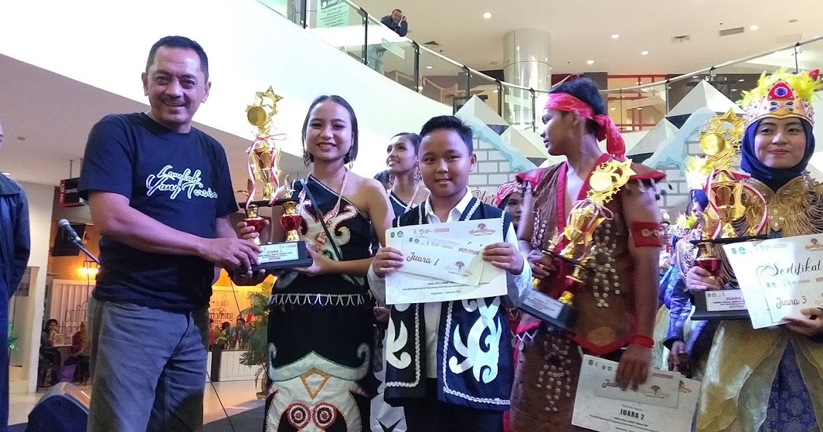 Ruang guru bahasa inggris kelas 8