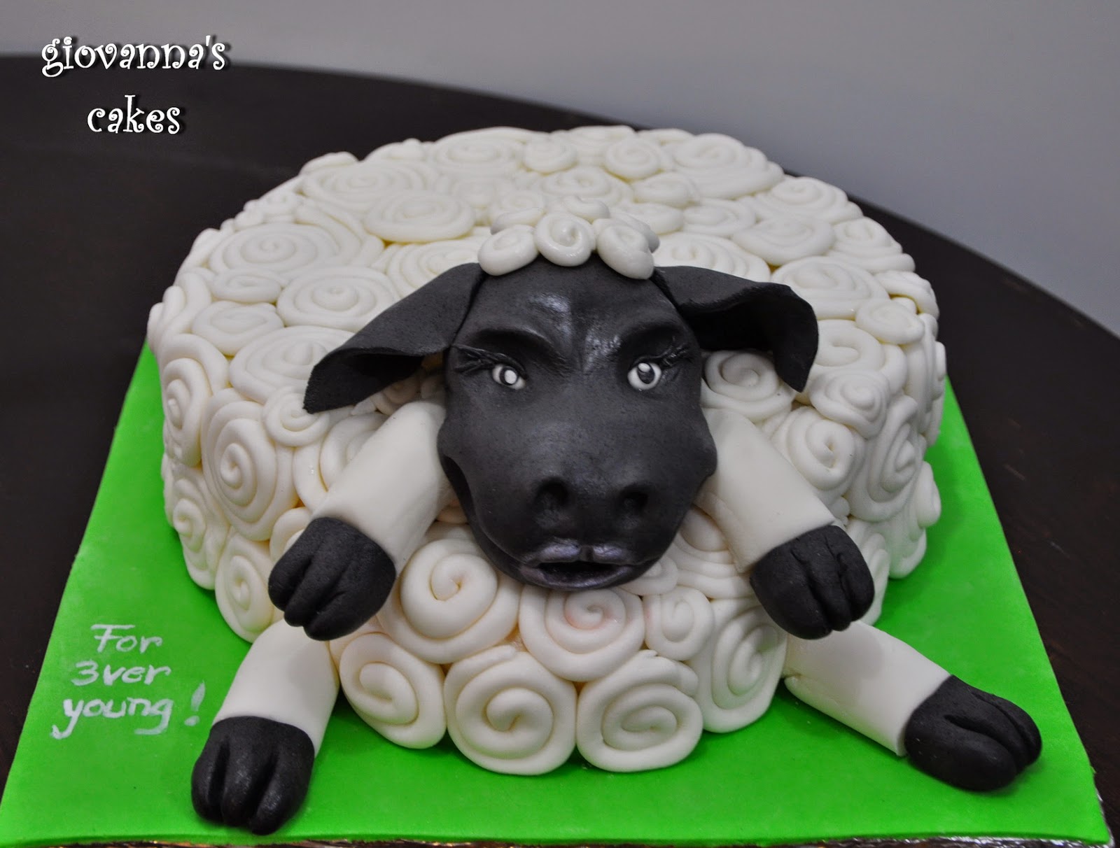 giovanna's cakes Sheep birthday cake