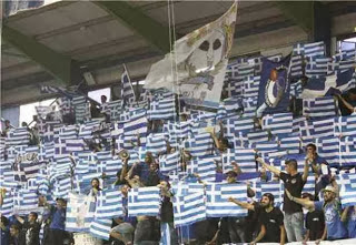 Έβγαλαν χίλιες Ελληνικές σημαίες μπροστά στους Τούρκους! (Φώτο)