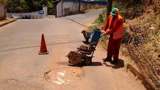 Operação tapa-buraco na Rua Maragogipe Operação tapa-buraco na Rua Maragogipe