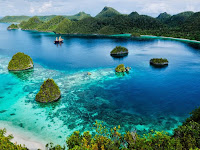 10 Rekomendasi Tempat Wisata Traveling Paling Indah Di Indonesia