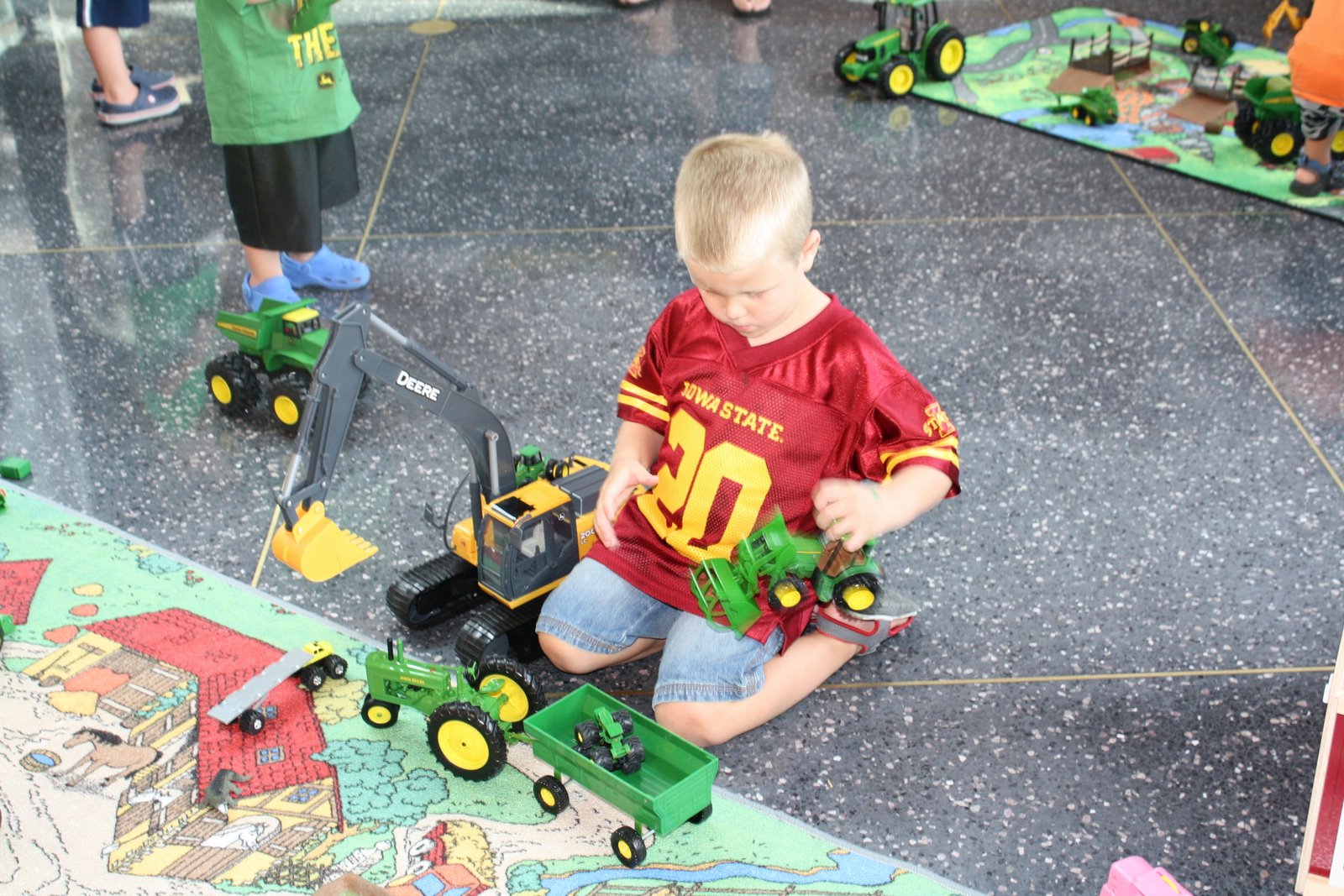 The Mommy Diaries Quad Cities TripJohn Deere Pavillion