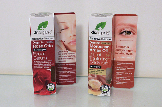 Dr Organic Facial and Eye Serum