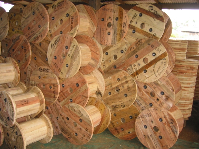 Inforecikla - Residuos - Caja de puros de madera