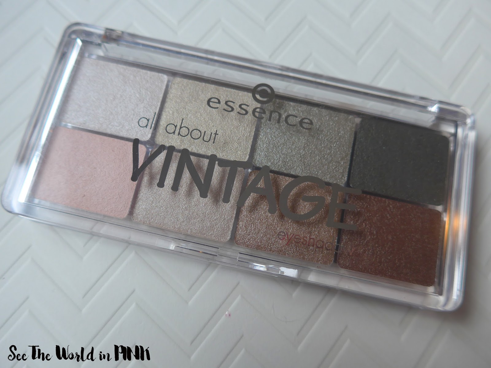 Essence Eyeshadow Palette All About Vintage