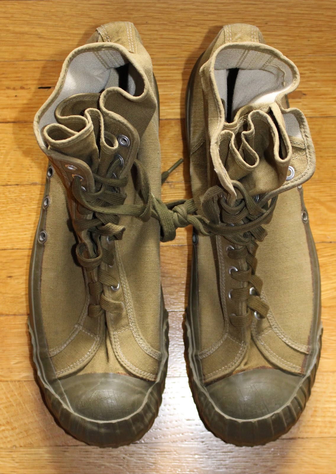 Nostalgia on Wheels 1940's WWII US Royal Olive Drab Wading Sneakers