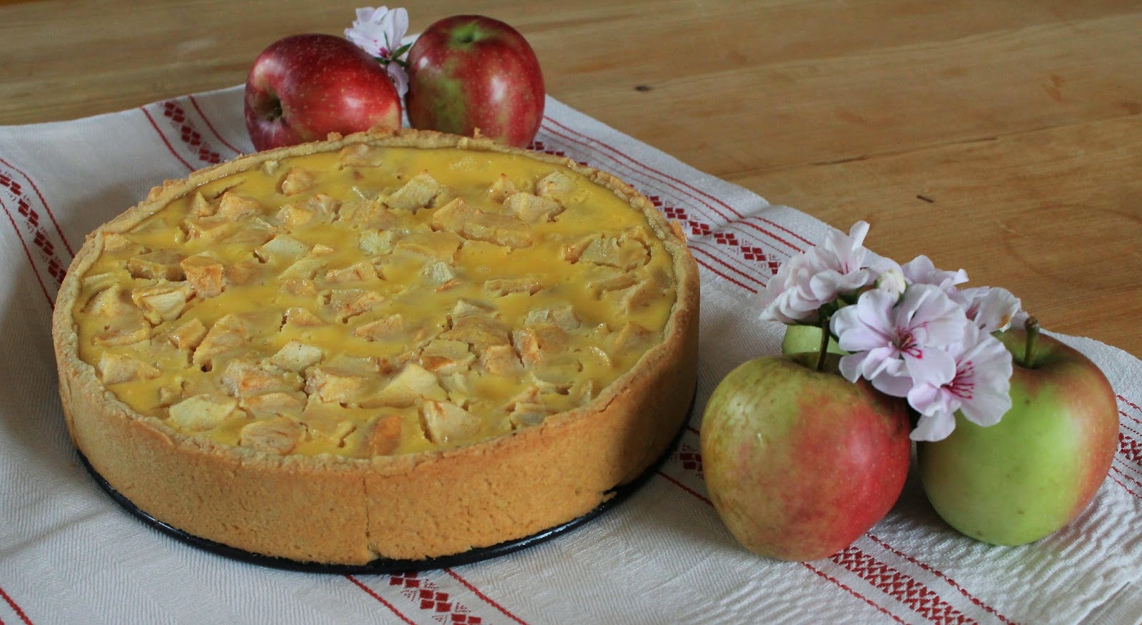 Svenja&amp;#39;s Koch- und Backblog: Apfel-Rahm-Kuchen