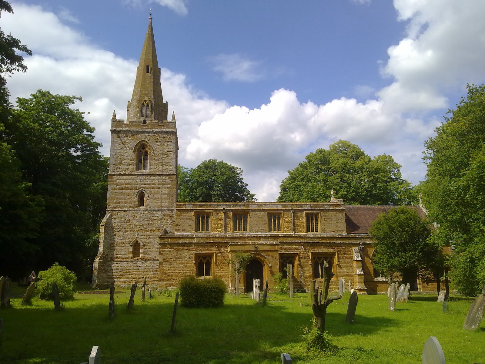 Travels on Narrow Boat Tranquility Bugbrooke