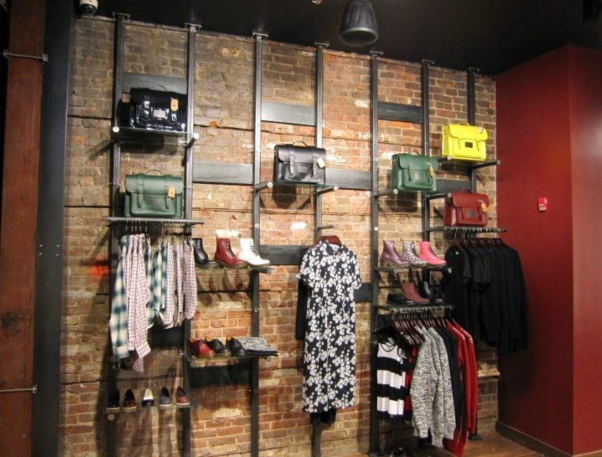 DOC MARTENS Ch. 14 Marketing Channels and Retailing