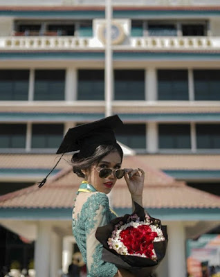 model gaya rambut wisuda modern terbaru model gaya rambut wisuda modern terbaru