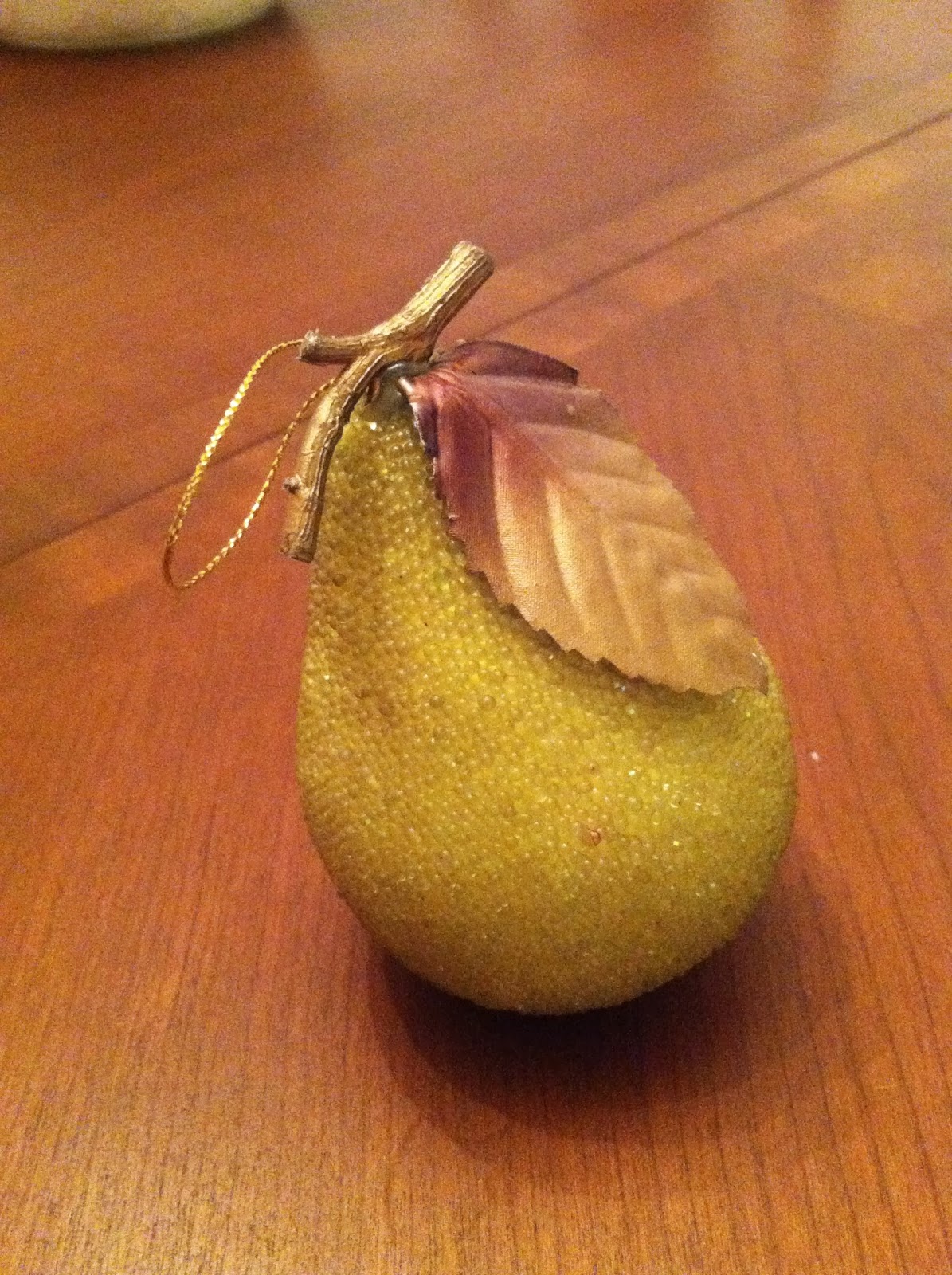 Easy Holiday Decor Golden Pears