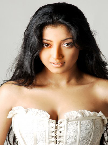 The Great Hot And Sexy Actress Of West Bengal Paoli Dam.