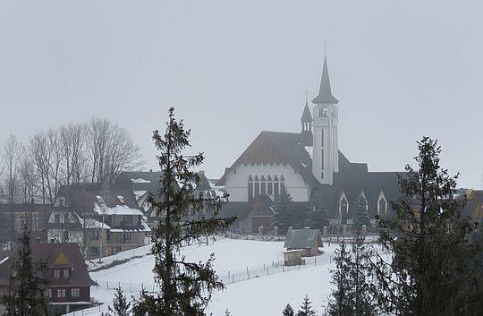 Kościół i dom zakonny księży marianów w Toporowej Cyrhli. Kościół i dom zakonny księży marianów w Toporowej Cyrhli.