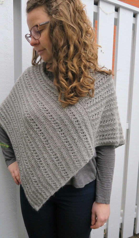 Strikket Poncho