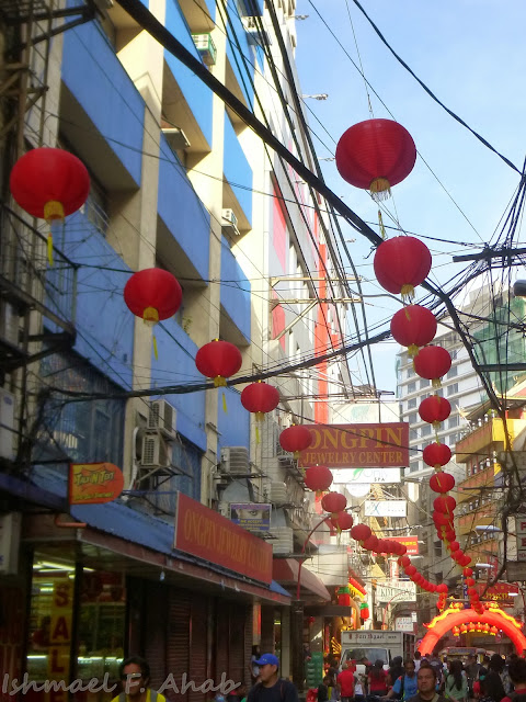Binondo Chinatown 2014 Chinese New Year - Chinese lanterns along Ongpin Street