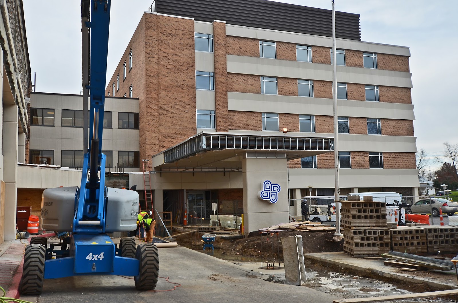 P.J. Hoerr, Inc. Graham Hospital Surgery Renovation and Addition