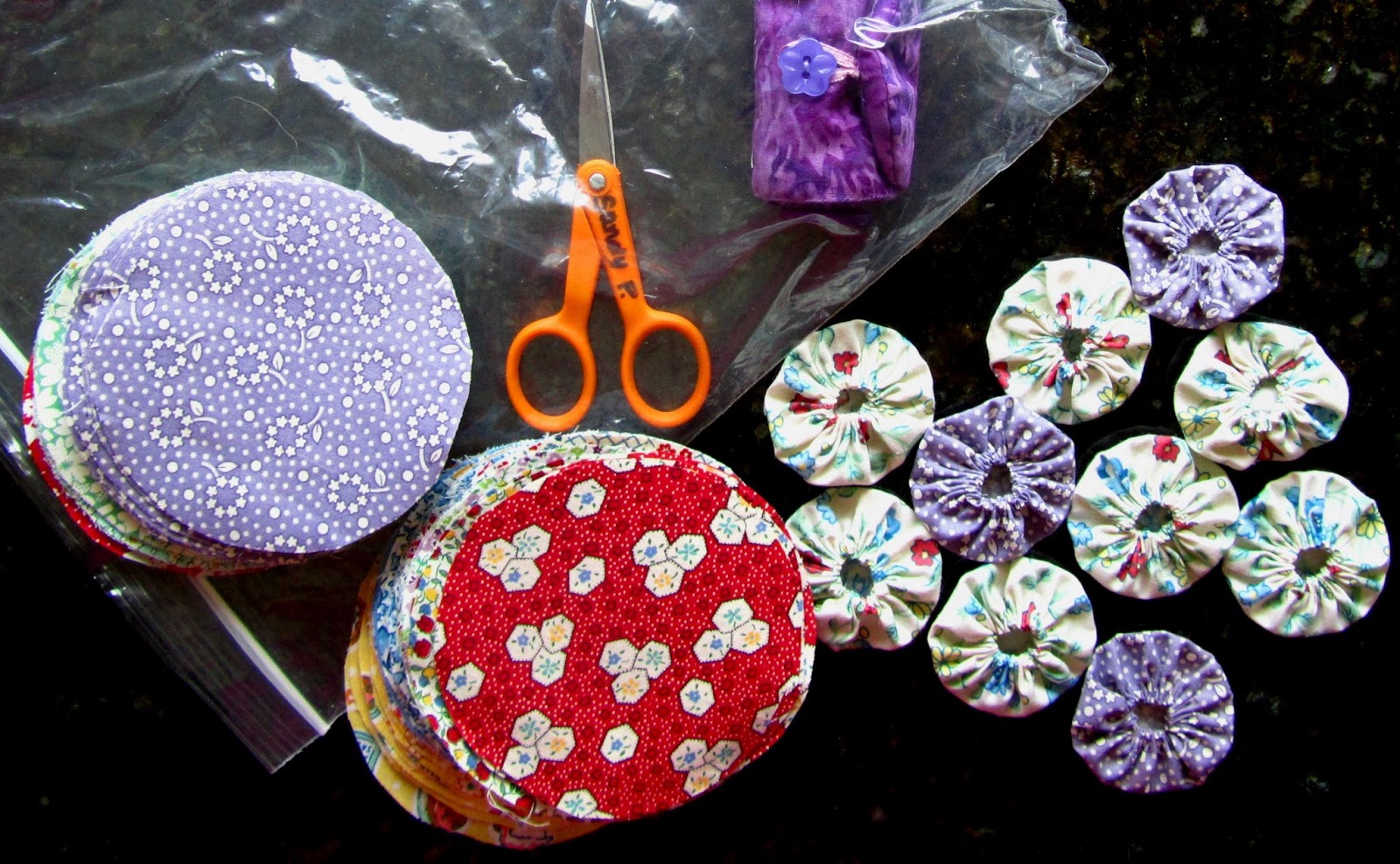 Sandy's Quilter's Block YoYo Quilt Use up your scraps