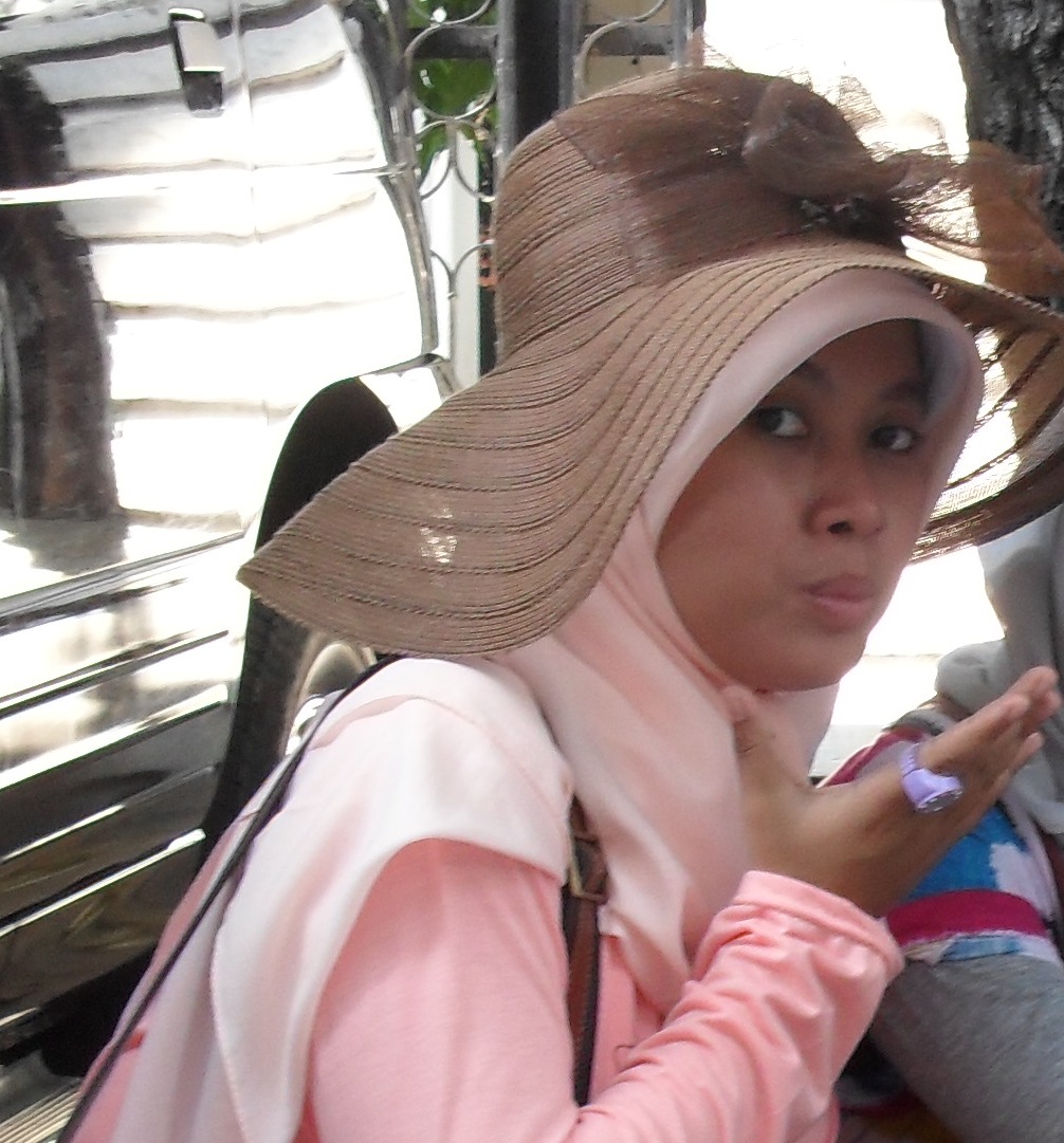 Ilmi Solihat (Edisi Guru Gokil) Masker itu yang kayak gimana sih????