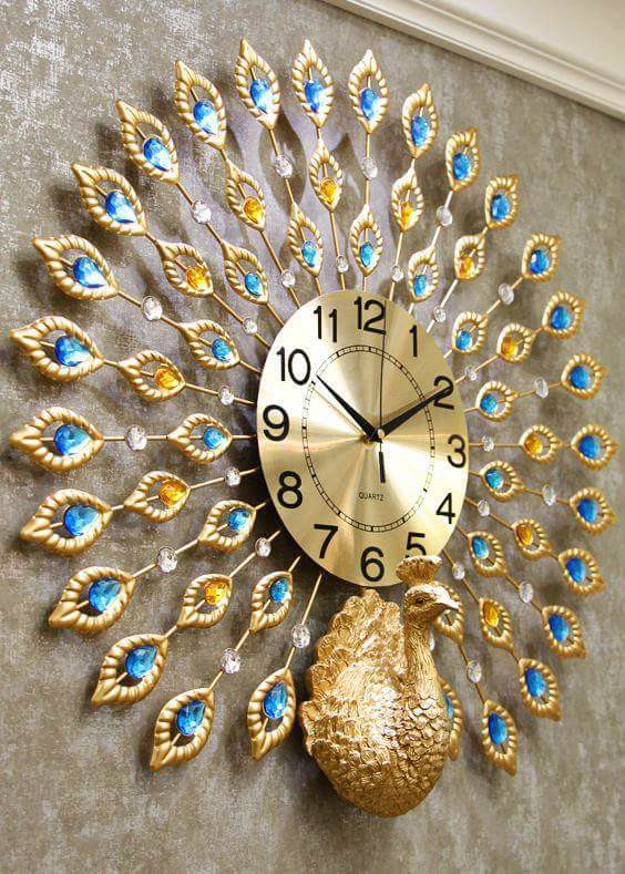 BEAUTIFULLY DESIGNED PEACOCK WALL CLOCK