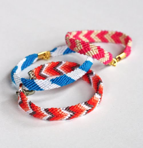 Pin on bracelet tutorial videos  Friendship bracelets tutorial, Bracelet  tutorial, Friendship bracelet patterns easy