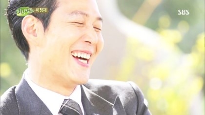 웃을 때 소년같이 웃는 이정재 .jpg | 인스티즈