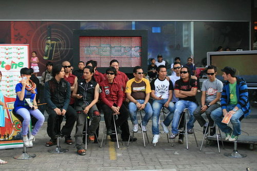 Zday Project is Coming: Koil feat The Rock - Kenyataan Dalam Dunia Fantasi