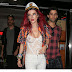 BELLA THORNE VISTE UNA TRANSPARENCIA COMO UNA CAPITANA