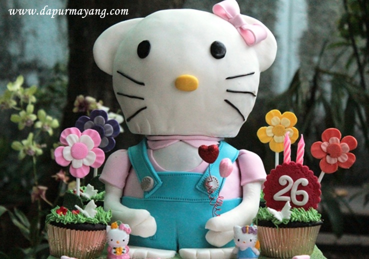 Order Kue Online Adiel Cakes by Dapur Mayang: Hello Kitty 3D Cake for ...
