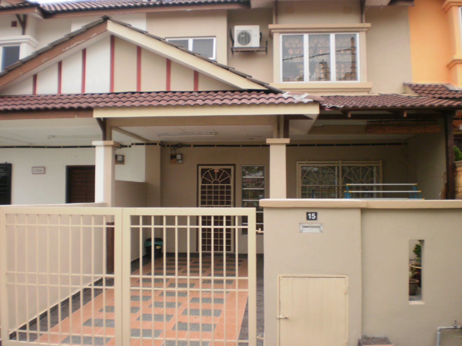 Rumah Bata Ringan AAC Melaka REKABENTUK TILE PORCH KERETA