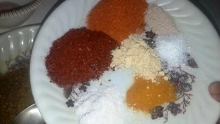 put-powder-spices