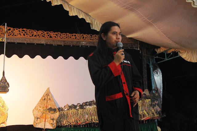 HUT Ormas Oi Bersatu Pentaskan Wayang Kritik