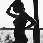 Luana Piovani nua em ensaio sensual na Revista Trip 24