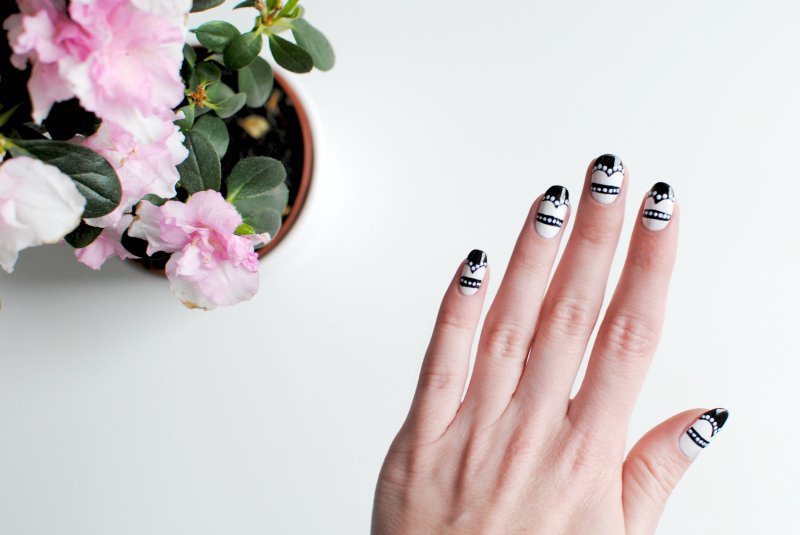 Black & White Stripe Nail Wraps – So Gloss