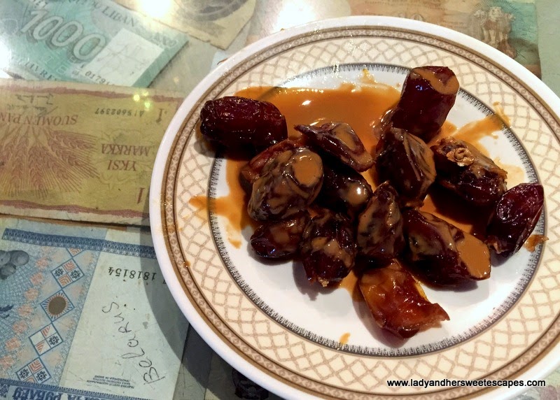 dates at Ostadi Restaurant in Dubai