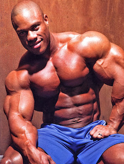 Phil Heath - Προπόνηση ώμων και τρικεφάλων 